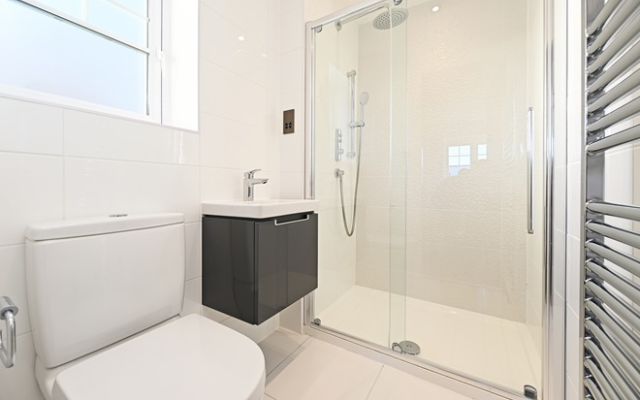 Plot 38 - En Suite
