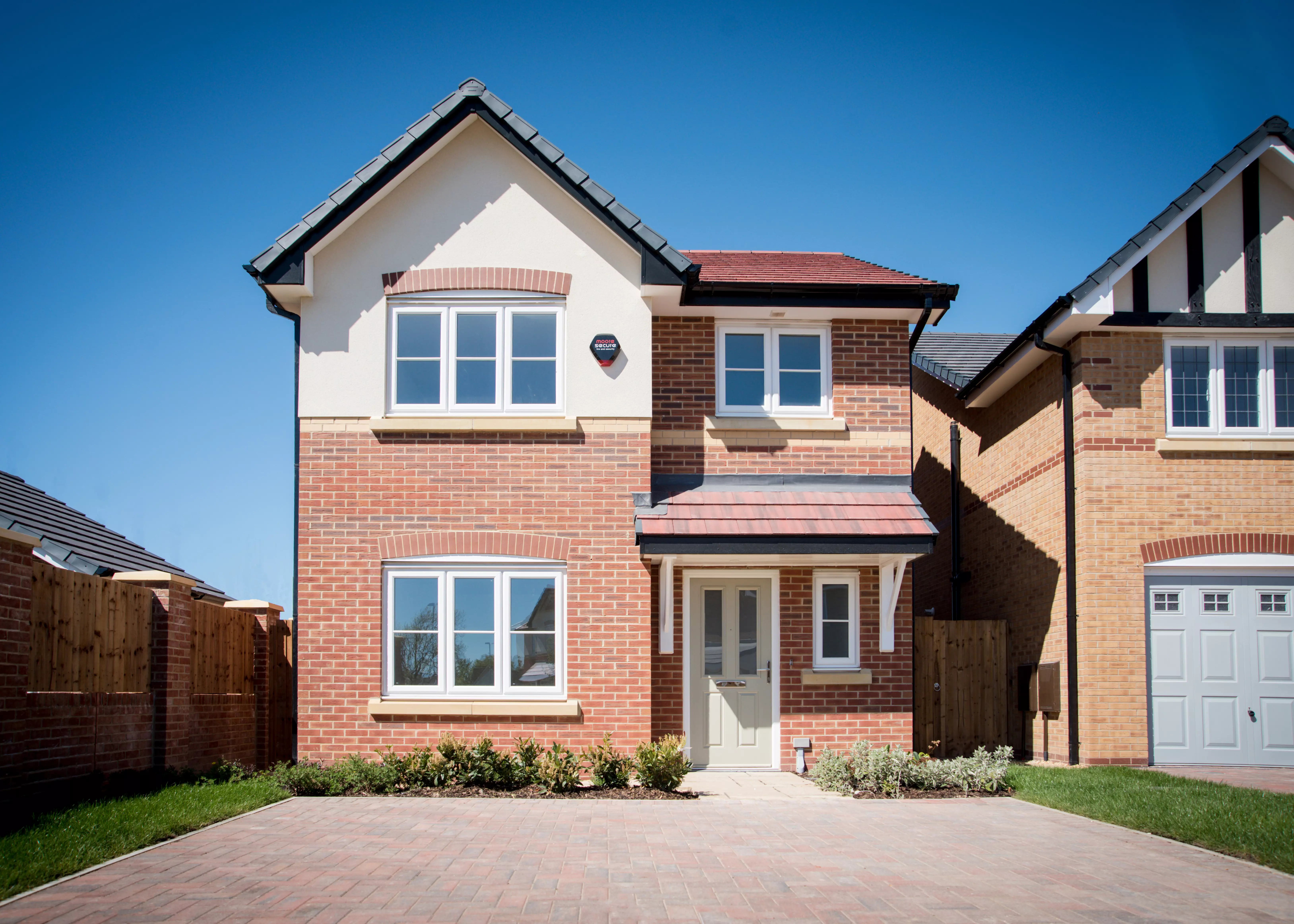 A detached Baycliffe home