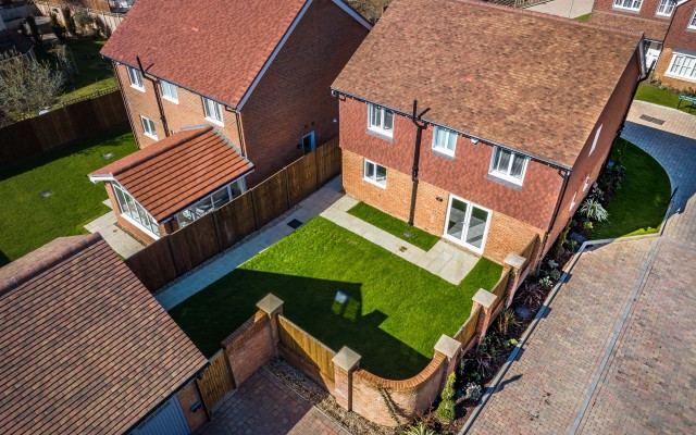 Plot 16